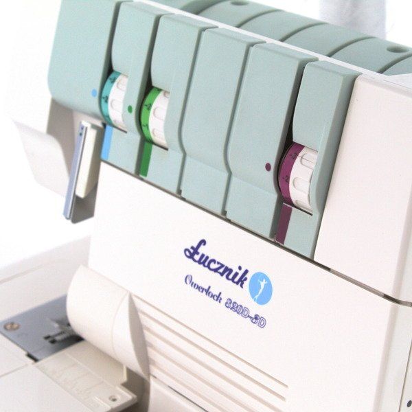 ŁUCZNIK OVERLOCK 820D-3_10