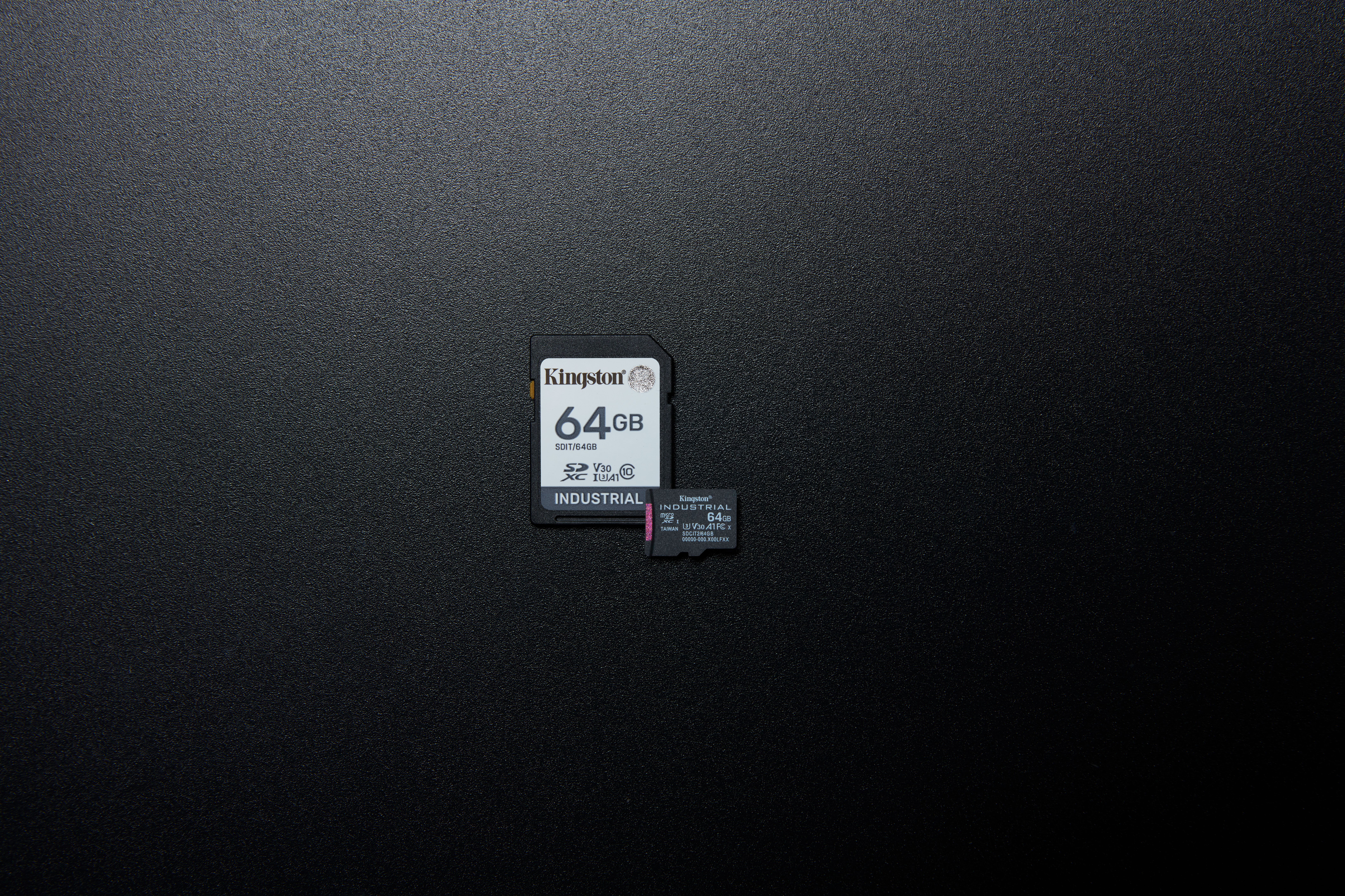 64GB SDXC INDUSTRIAL C10/-40C TO 85C UHS-I U3 V30 A1 PSLC_11