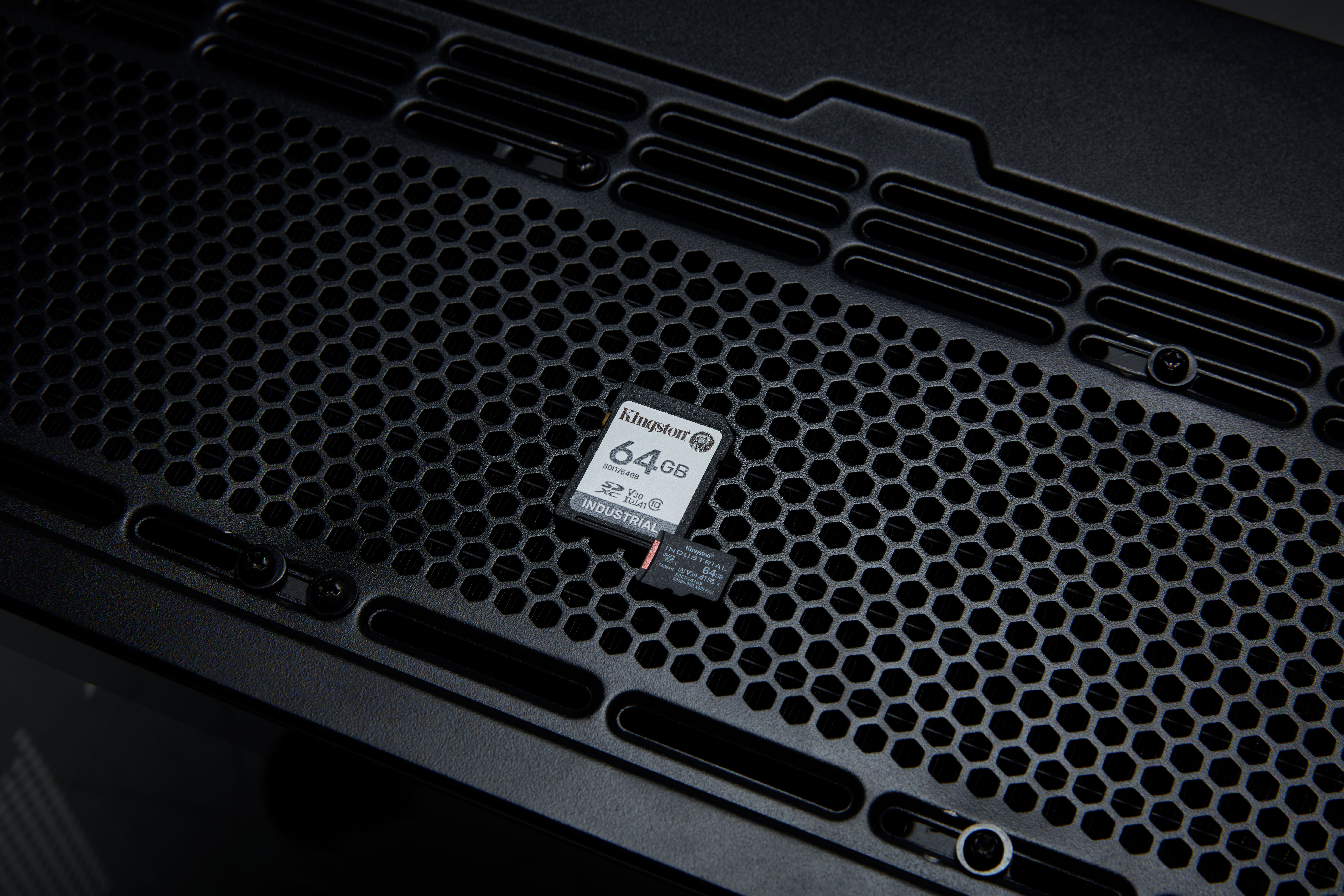 64GB SDXC INDUSTRIAL C10/-40C TO 85C UHS-I U3 V30 A1 PSLC_12
