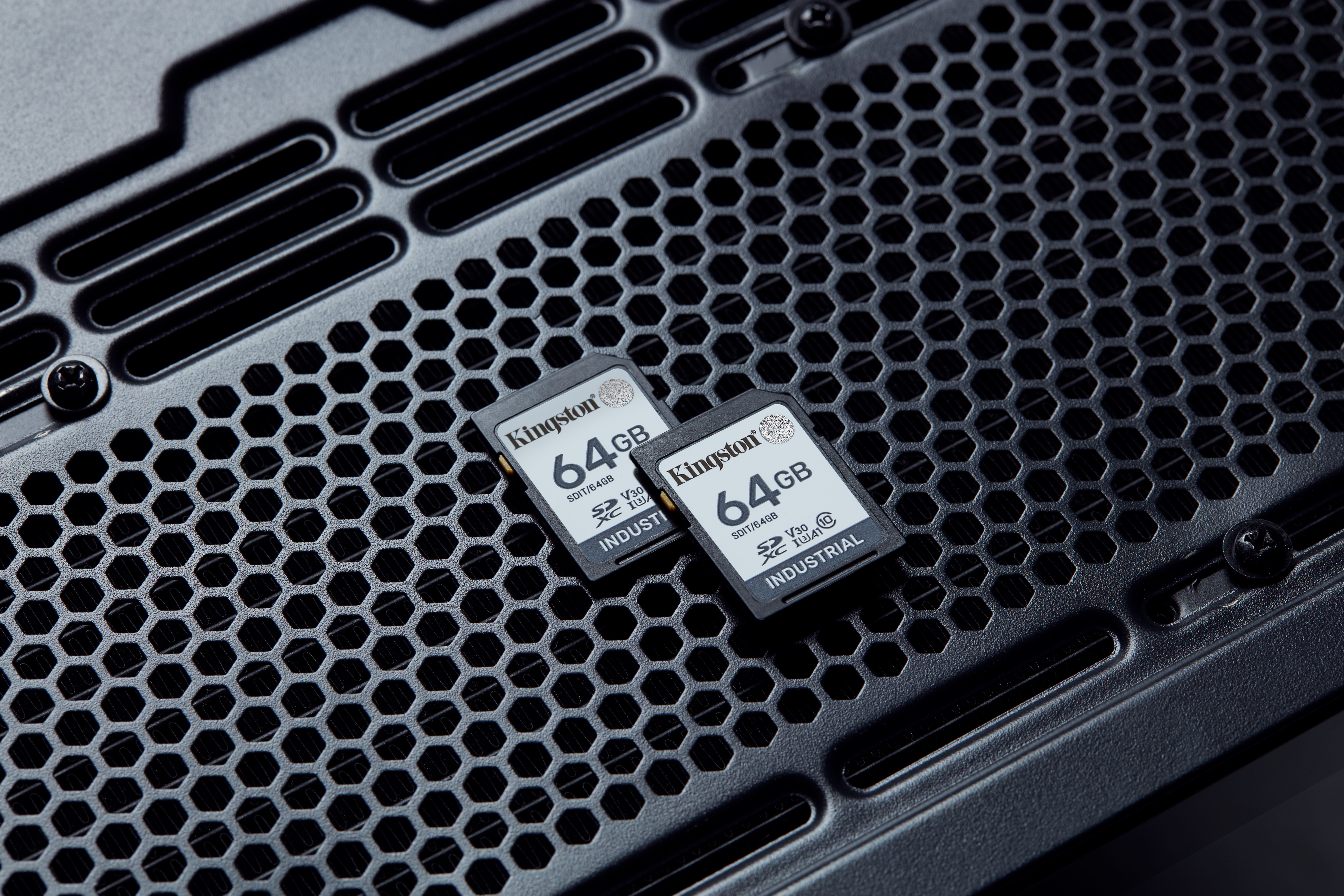 64GB SDXC INDUSTRIAL C10/-40C TO 85C UHS-I U3 V30 A1 PSLC_9
