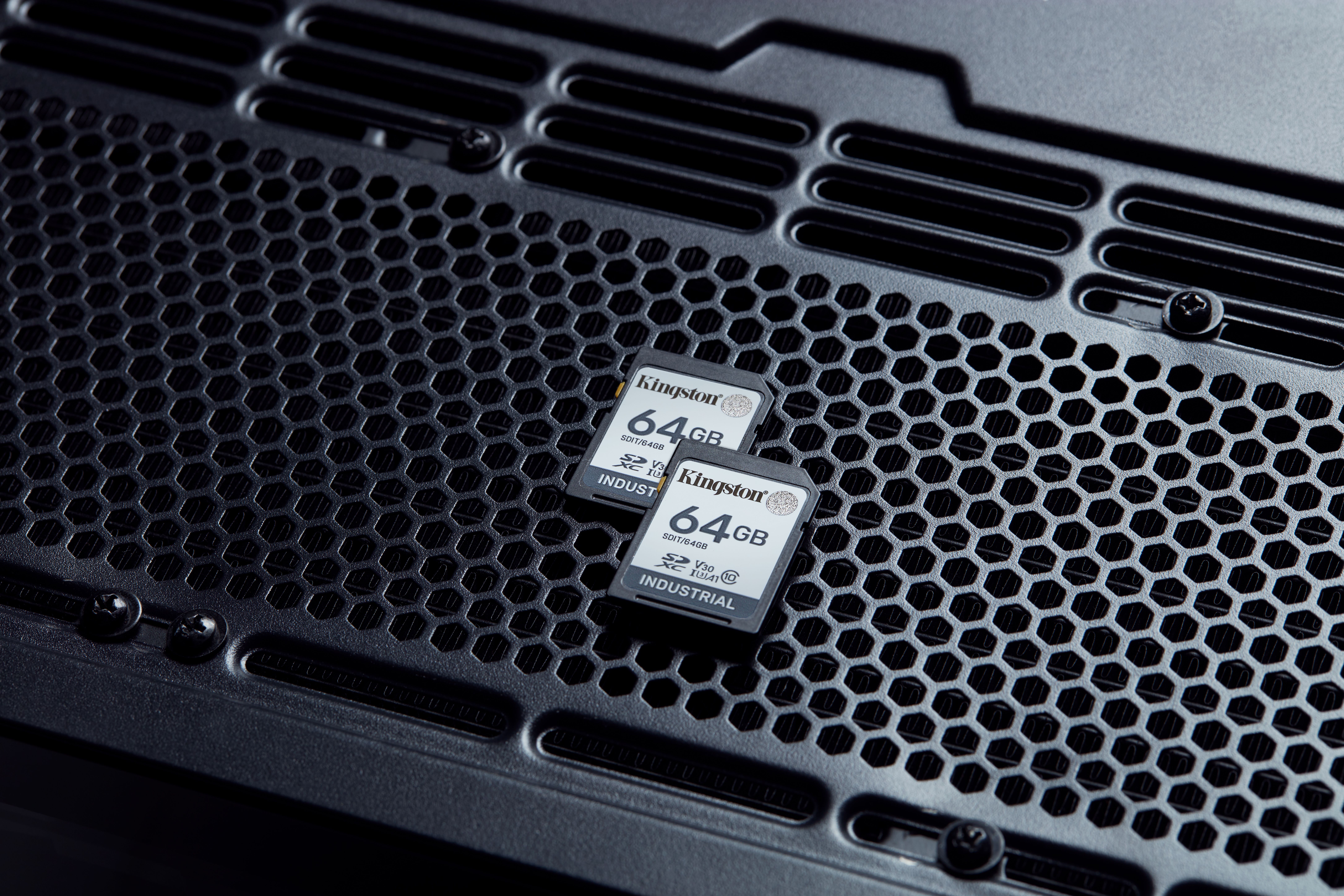 64GB SDXC INDUSTRIAL C10/-40C TO 85C UHS-I U3 V30 A1 PSLC_10