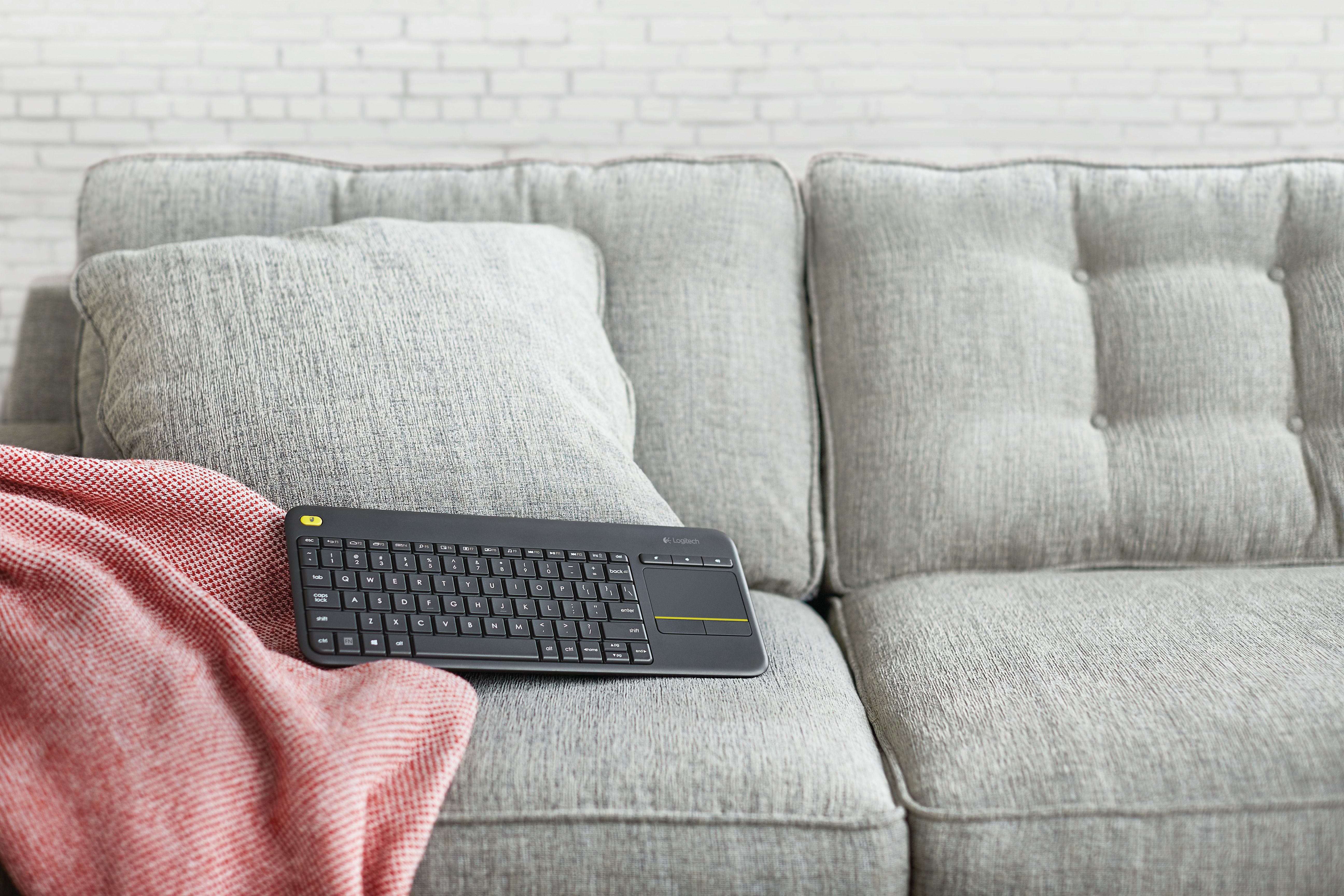 WIRELESS TOUCH KEYBOARD K400+/DARK - NLB - 2.4GHZ CENTRAL_18