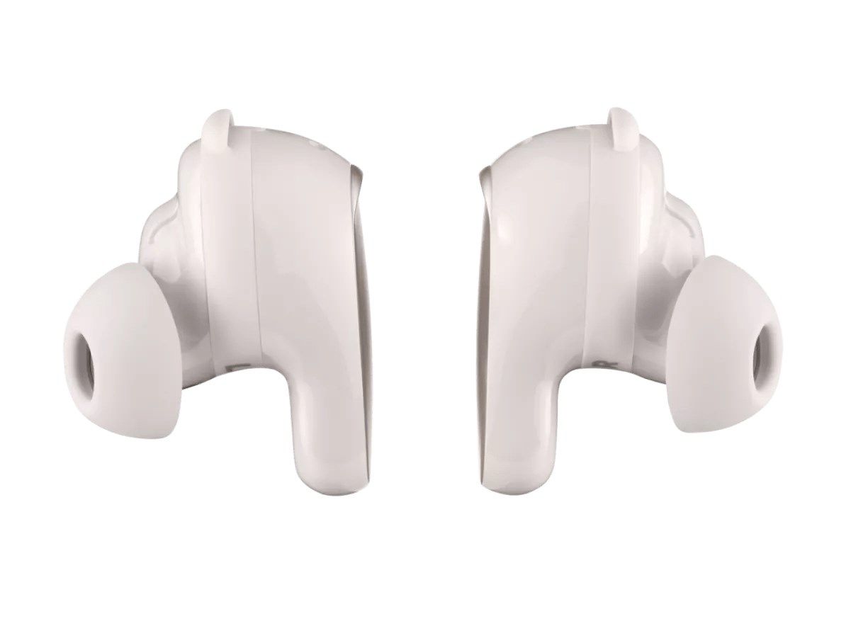 BOSE QuietComfort Ultra wireless Noise Cancelling Earbuds white_4